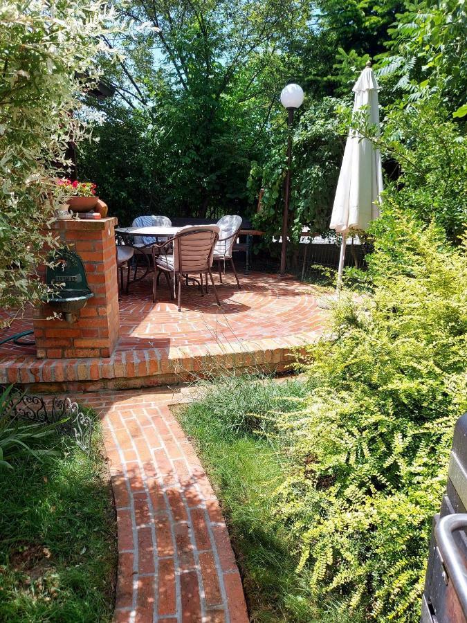 Eden Apartment Sveta Nedjelja  ภายนอก รูปภาพ